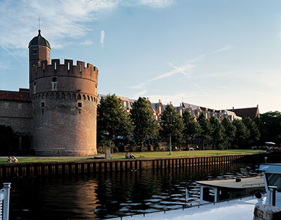 IL QUARTIERE HET EILAND NEL CENTRO STORICO DI ZWOLLE, OLANDA. 1996-2001